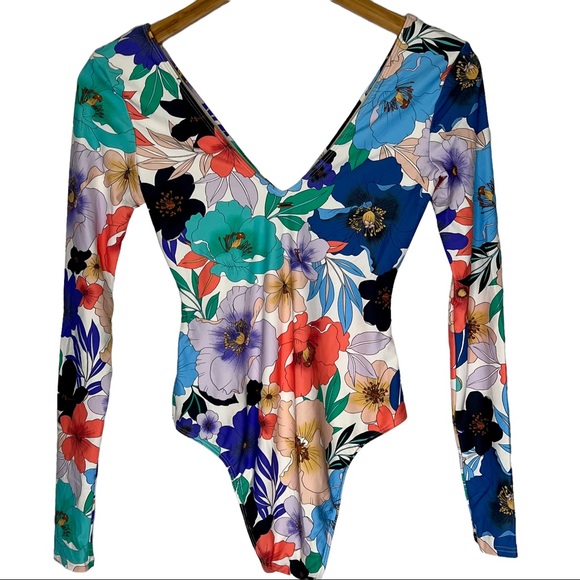 NEW O’NEILL Long Sleeve One piece Swimsuit White Pink Floral Women’s Swim Size S - Picture 7 of 16